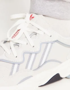 Sportswear*adidas Originals Ozweego Trainers In And Blue Off White
