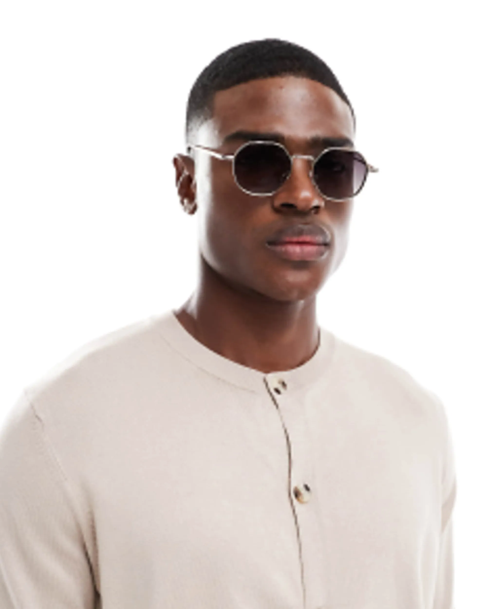 Sunglasses*DESIGN Angled Round Metal Sunglasses With Smoke Gradient Lens In Gold