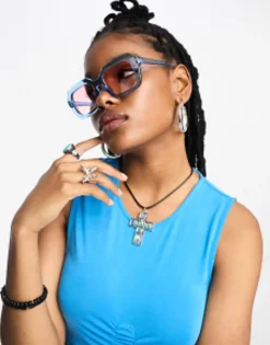 Sunglasses*DESIGN Chunky Mid Square In Crystal Blue With Light Pink Lens Mid Blue
