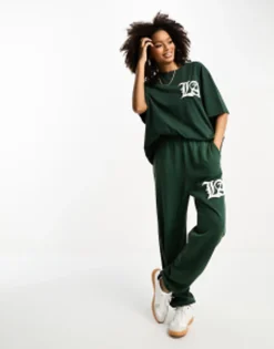 Tracksuits & Joggers*DESIGN Co-Ord With La Graphic In Washed Green