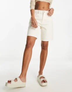 Shorts*DESIGN Denim Bermuda Shorts In Ecru