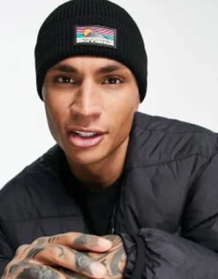 Beanies*DESIGN Fisherman Ribbed Beanie With Rubber Logo In Black