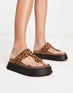 Flat Sandals*DESIGN Freefall Toe Post Footbed In Leopard