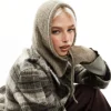 Beanies*DESIGN Knitted Hood In Mink