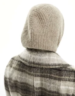 Beanies*DESIGN Knitted Hood In Mink