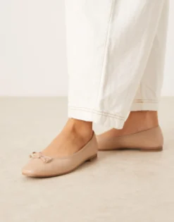 Flat Shoes*DESIGN Lullaby Bow Ballet In Beige