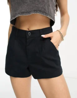 Shorts*DESIGN Petite Chino Short In Black