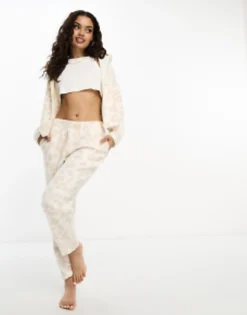 Petite*Petite Design Lounge Co-Ord Animal Borg Set In Cream