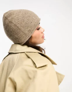 Beanies*DESIGN Roll Edge Beanie In Mink