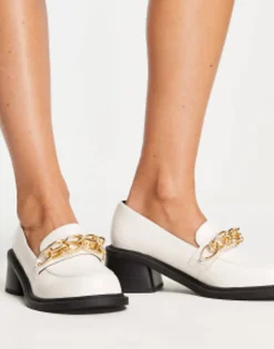 Loafers*DESIGN Sergio Mid Heeled Loafers With Chain In Off White