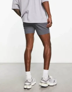 Shorts*DESIGN Skinny Chino Shorts In Shorter Length In Grey