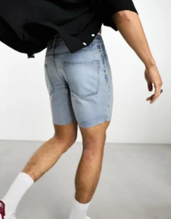 Shorts*DESIGN Slim Denim Shorts In Wash With Raw Hem Light Blue
