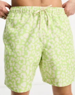 Swimwear*DESIGN Swim Shorts In Short Length In Leopard Print In Green Sap Green
