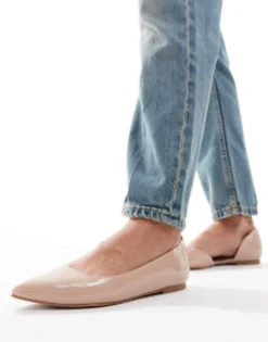 Flat Shoes*DESIGN Wide Fit Virtue D'Orsay Pointed Ballet Flats In Beige Patent