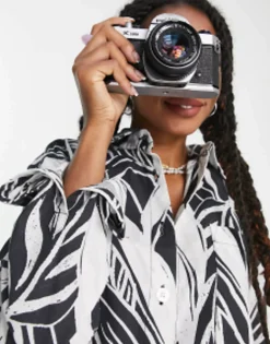 Shirts*MADE IN Kenya Palm Print Shirt In Black And White Pink