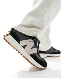 Sportswear*New Balance 327 Trainers In Black And Grey - Exclusive To Asos Black/Grey