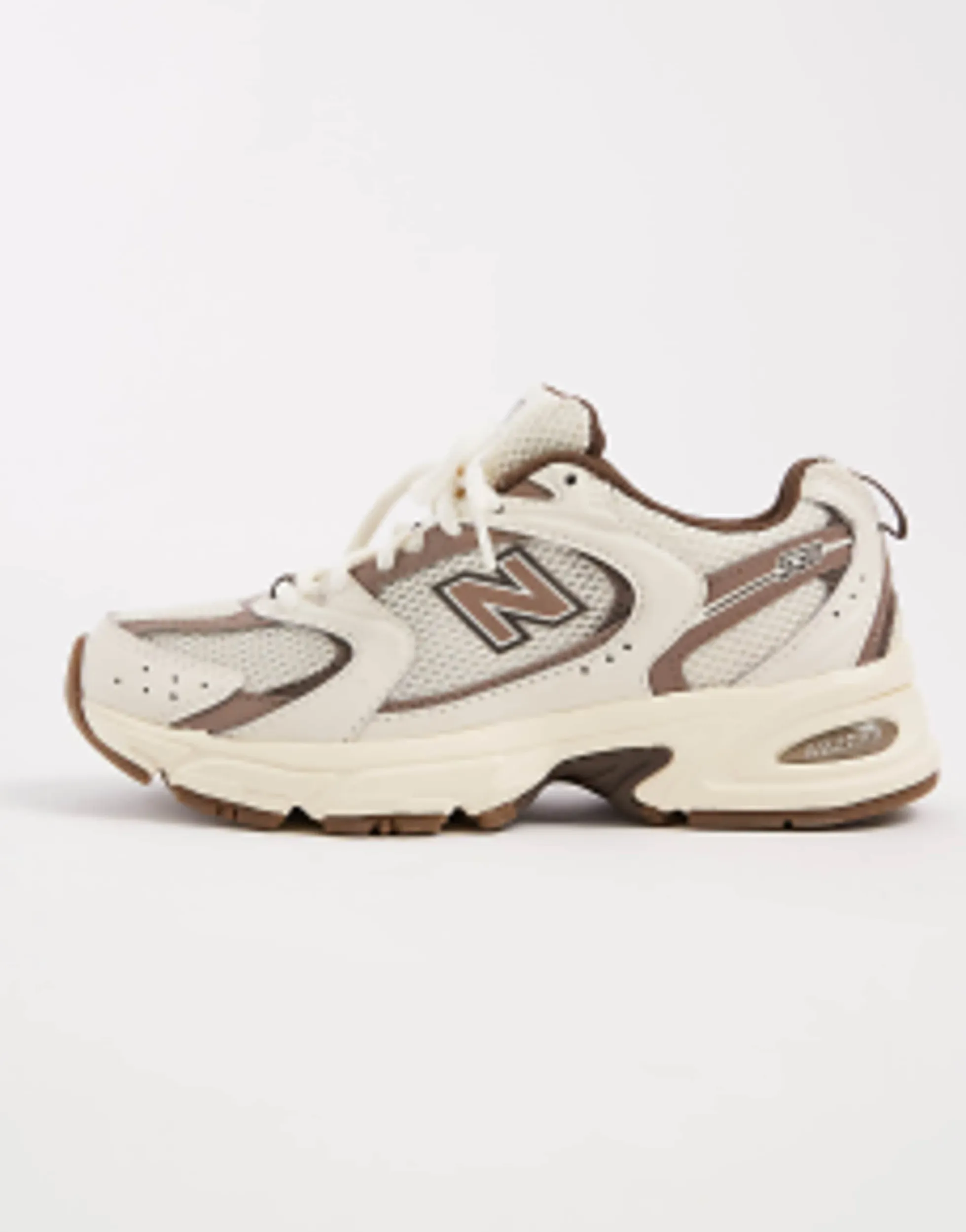 Sportswear*New Balance 530 Trainers In And Beige - Exclusive To Asos Off White