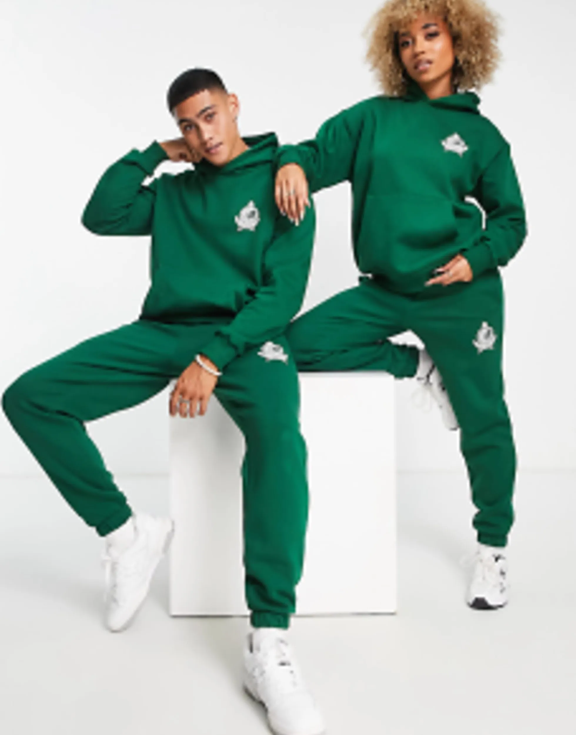 Sportswear*New Balance Members Club Lounge Set In Green- Exclusive To Asos