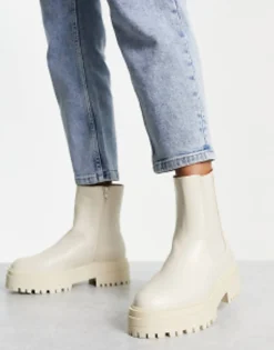 Chelsea Boots*New Look Flat Chunky Chelsea Boot With Cleated Sole In Off White