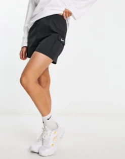 Shorts*Nike Mini Swoosh Woven Cargo Shorts With Pockets In Black