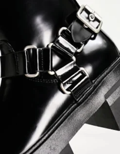 Chelsea Boots*Public Desire Blizzard Harness Biker Boots In Black Black Pu