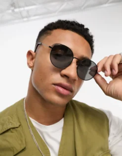Sunglasses*River Island Flat Round Sunglasses In Black