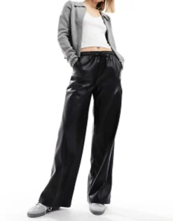 Tracksuits & Joggers*Stradivarius Faux Leather Wide Leg Jogger In Black