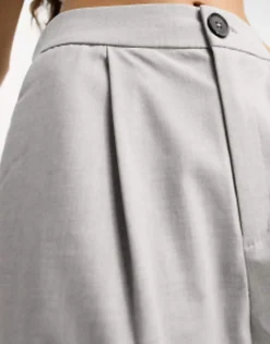 Petite*Stradivarius Petite Tailored Wide Leg Trouser In Grey