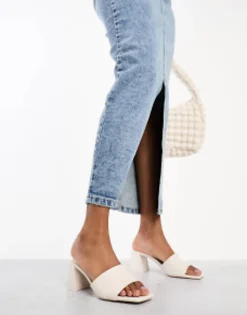 Sandals*Stradivarius Square Toe Chunky Heeled Sandal In Ecru