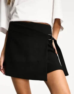 Skirts*Stradivarius Tailored Wrap Skort In Black