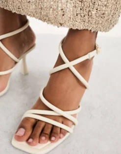 Sandals*Stradivarius Wide Fit Strappy Heeled Sandal With Squared Toe In Ecru