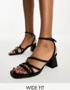 Sandals*Stradivarius Wide Fit Strappy Block Heel Sandal In Black