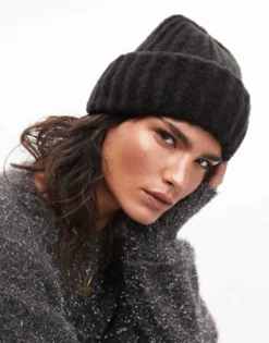 Hats*Topshop Brooke Chunky Ribbed Beanie In Black