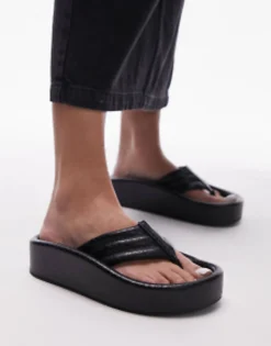 Flat Sandals*Topshop Gigi Toepost Sunken Footbed Sandal In Lizard Black