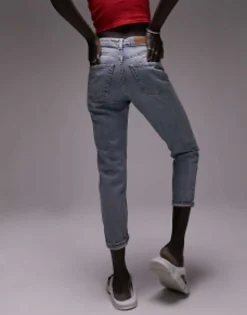 Petite*Topshop Petite Comfort Stretch Mom Jeans In Bleach